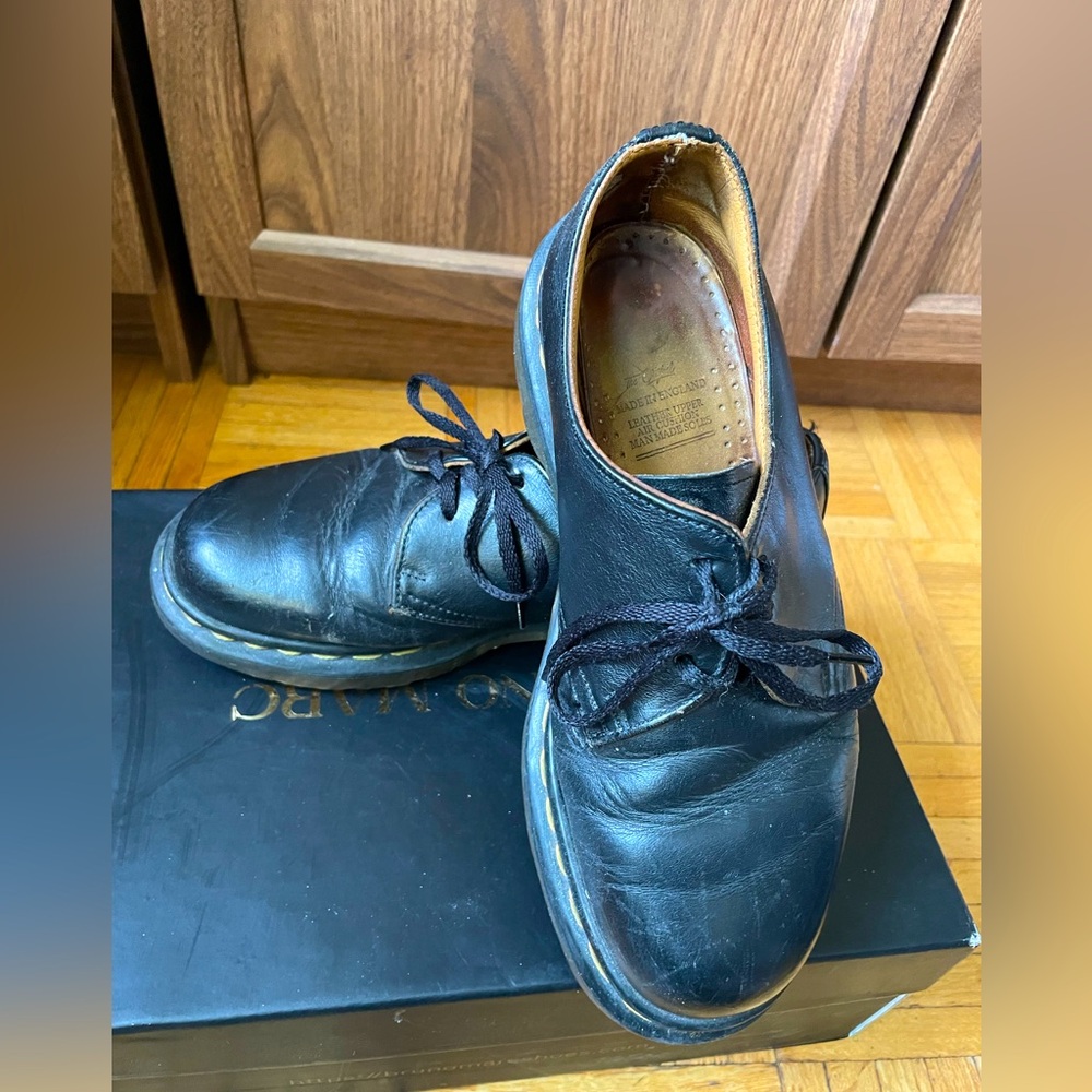 Vintage loved 90s Dr. Martens Round Toe Black Lace Up Rude Boy Shoes US 5